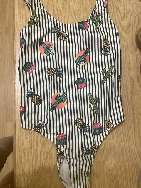 Продам купальник