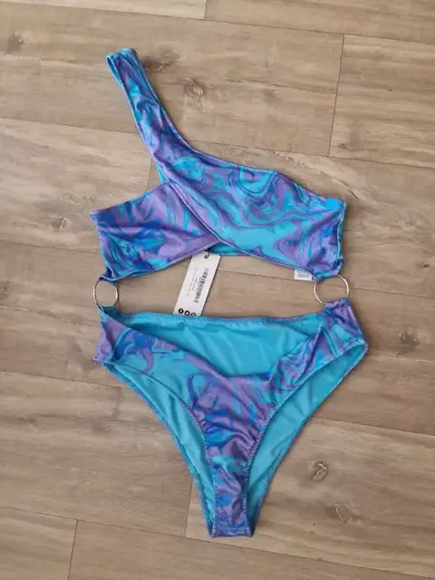 Злитий суцільний купальник з кільцями вирізами Boohoo O-ring Swimsuit — фото 5