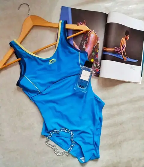 Модный цельный слитный купальник slazenger