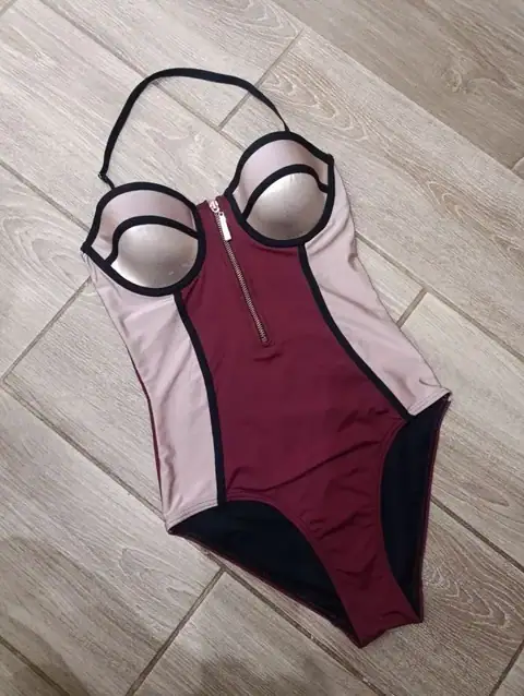 Суцільний купальник Primark 36/S для басейну та моря
