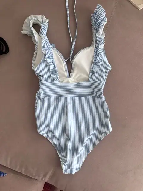 Купальник суцільний чорний , роздільний синій, у смужку  h&m — фото 8
