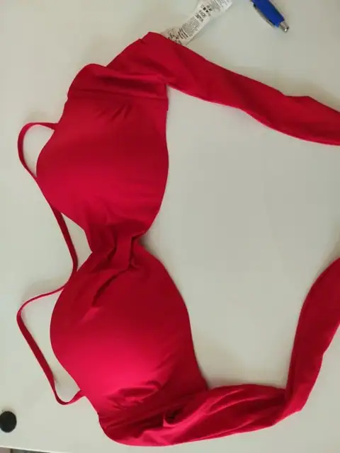 Купальник  червоного кольору від Tezenis  Calzedonia Італія, розмір, М , не  вживаний , плавки на шнурівці  по боках,бюстгальтер на завязках розм  М L — фото 4