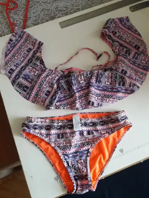 Продам купальник