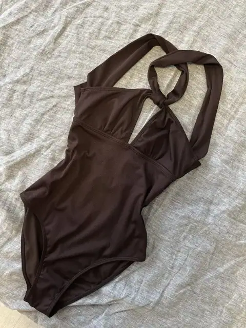 Продам суцільний коричневий купальник Primark