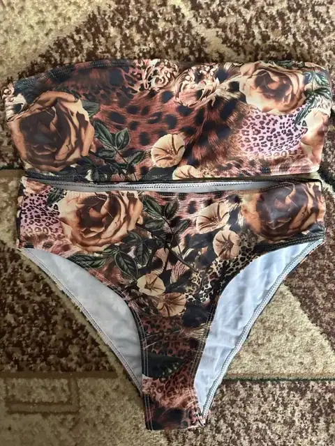 Купальник.